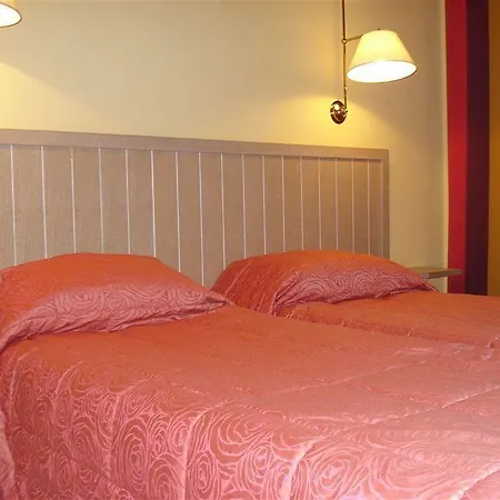 Hotel Excelsuites 4*